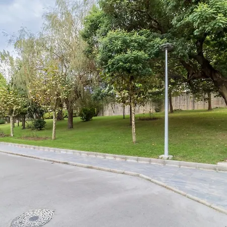 Luminoso Cerca Playa Sardinero Con Parking Privado Lägenhet