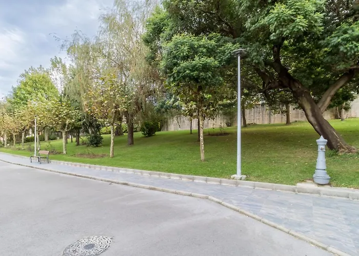 Luminoso Cerca Playa Sardinero Con Parking Privado Apartmán