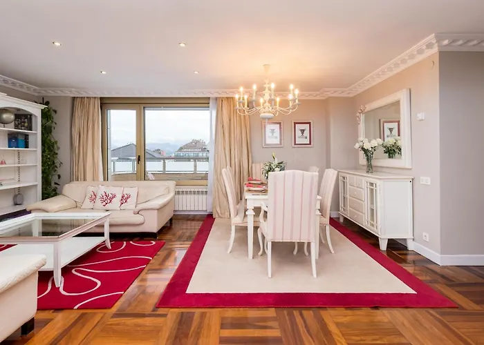 Luminoso Cerca Playa Sardinero Con Parking Privado Santander