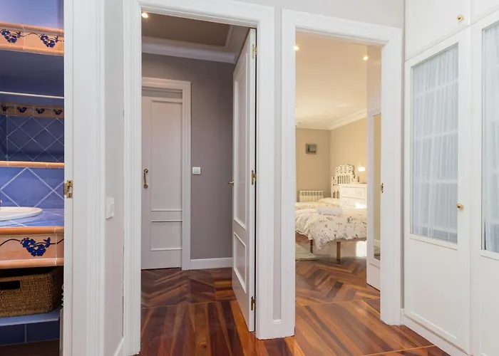 Apartmán Luminoso Cerca Playa Sardinero Con Parking Privado *