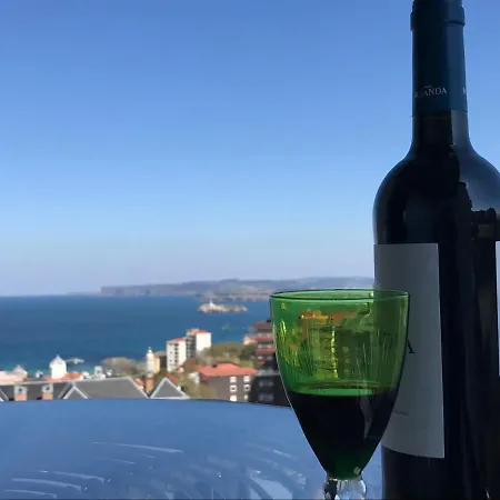 Luminoso Cerca Playa Sardinero Con Parking Privado