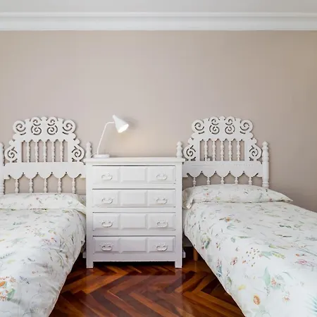 Luminoso Cerca Playa Sardinero Con Parking Privado Appartement Santander