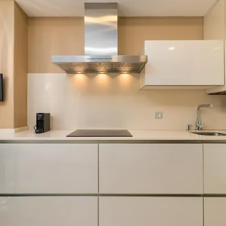 Luminoso Cerca Playa Sardinero Con Parking Privado