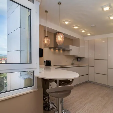 Apartment Luminoso Cerca Playa Sardinero Con Parking Privado